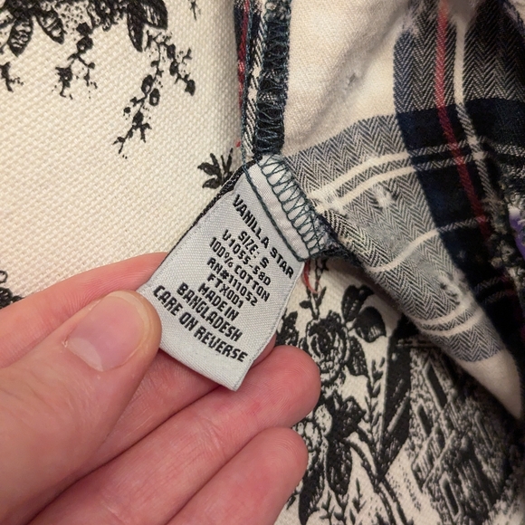 Grunge Bleached & Distressed Flannel - Picture 5 of 5